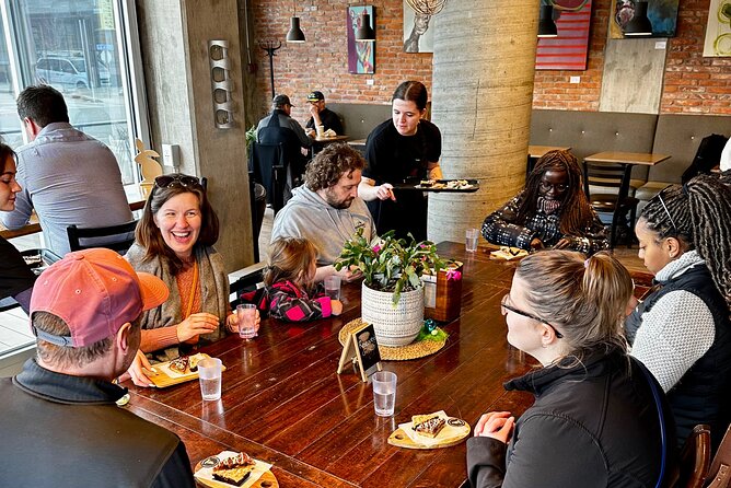 Kelowna: #1 Rated Walking Food Tour with 7 Tastings and 4 Drinks - Why this tour works as a first afternoon in Kelowna