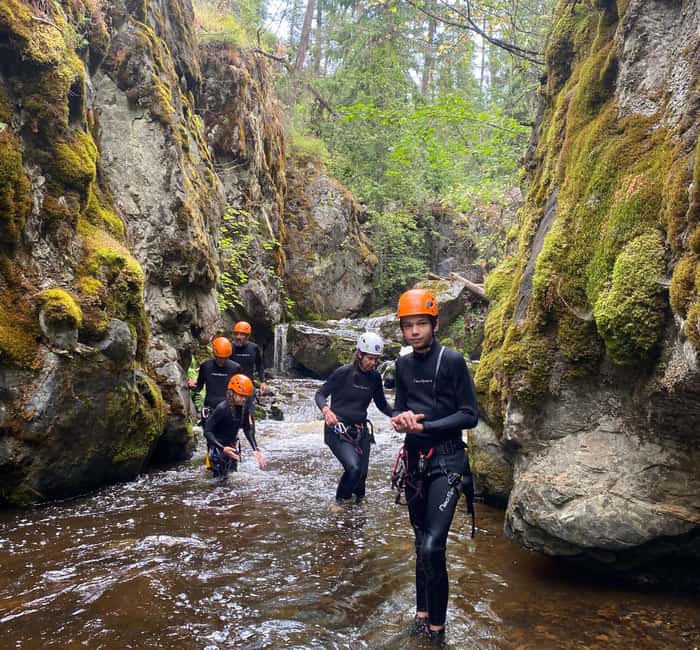 Kelowna: Adrenaline Canyoning Tour - Hiking 40 minutes to the canyon mouth