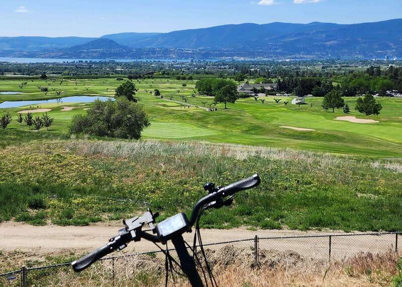Kelowna: E-Bike Bee Tour w/ Tastings, Lunch, and Audioguide - Starting opposite the Prestige Beach House Hotel