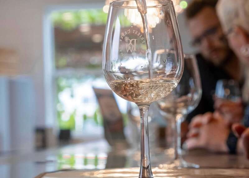 Kelowna: E-Bike Guided Wine Tour with Lunch & Tastings - Meadow Vista Honey Wines and the Okanagan lunch