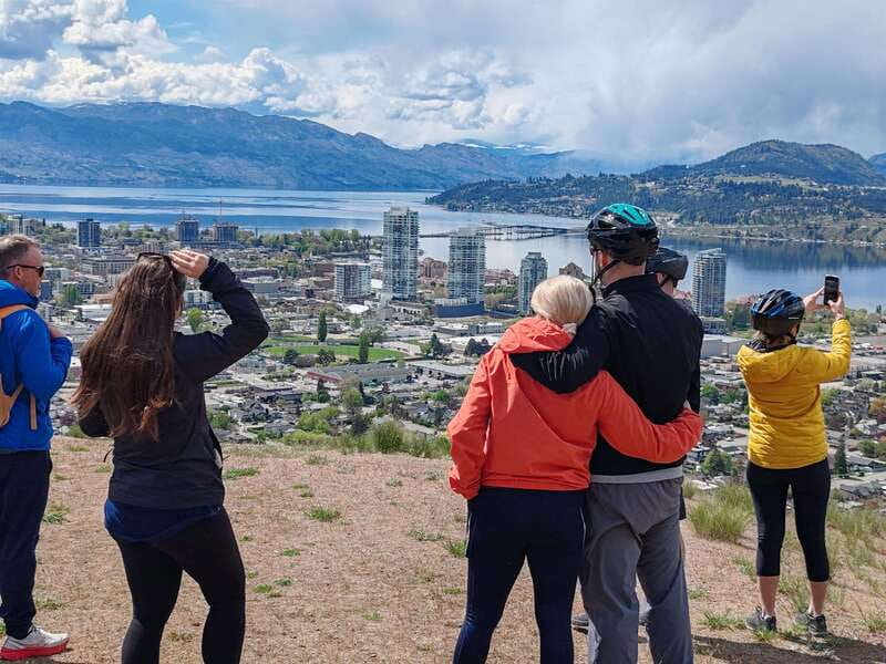 Kelowna: E-Bike Rental with In-App Navigation Guide - Why an e-bike works well in Kelowna