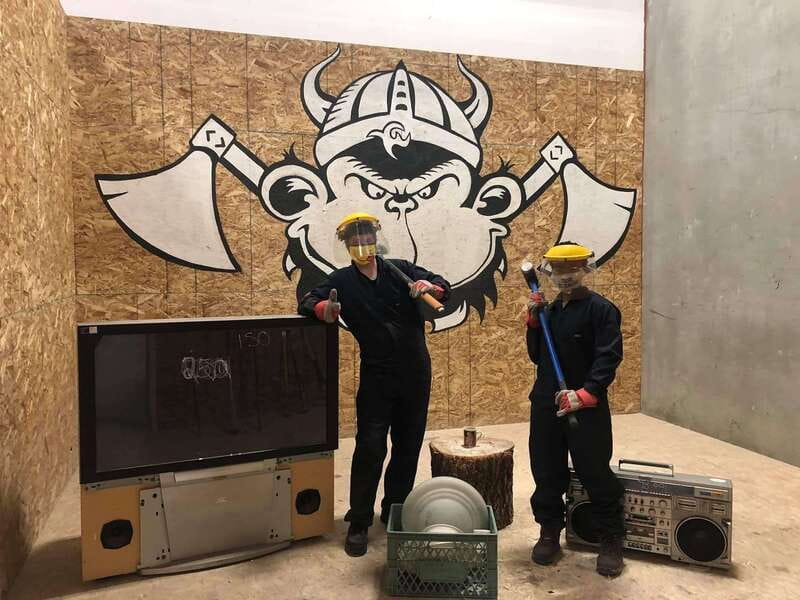 Kelowna: E-Bike Ride and Axe Throwing Adventure - Starting opposite the Sails statue