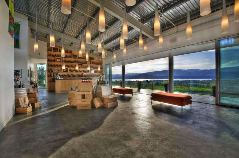 Kelowna: East Kelowna Half Day Guided Wine Tour - The View Winery and Vineyard: photos and open country