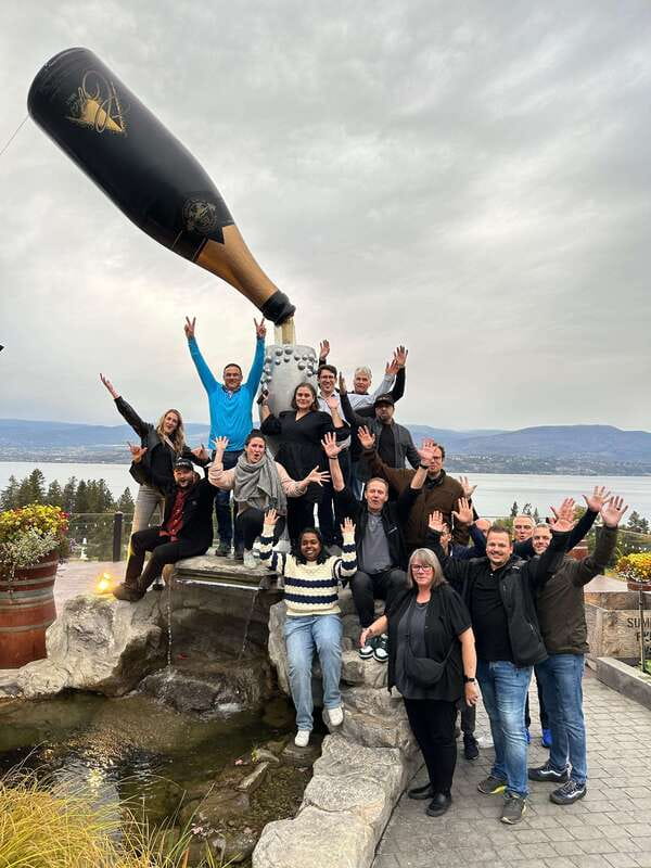 Kelowna: East Kelowna Half Day Guided Wine Tour - A guide-led day with room for personality