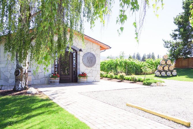 Kelowna Guided E-Bike Wine Tour with Tastings and Okanagan Lunch - Who will enjoy this tour most