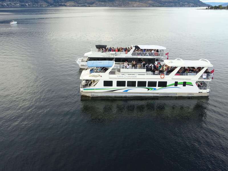 Kelowna: Okanagan Lake Afternoon Cruise - Sailview Bay and the lakeside homes