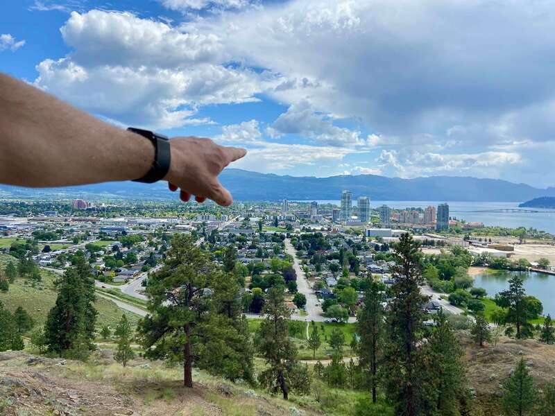 Kelowna: Okanagan Lake Guided E-Bike Tour with Picnic - The lake, the city, and the Ogopogo story