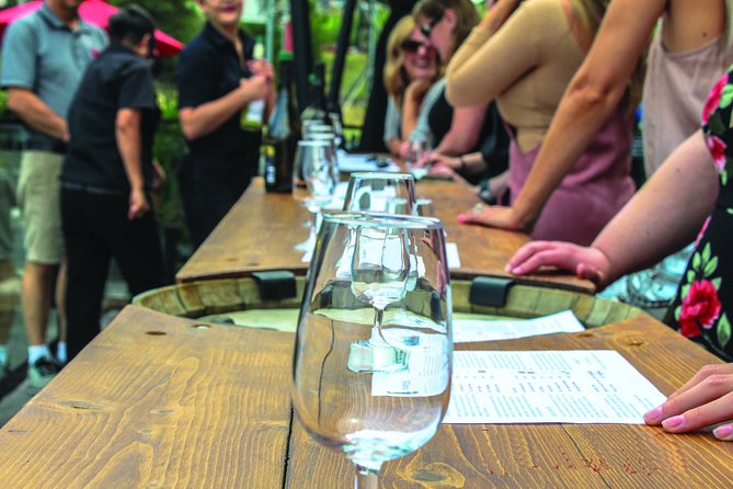 Kelowna or West Kelowna Afternoon Sightseeing Wine Tour - Should you book it?
