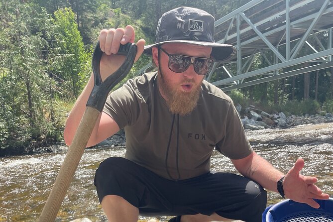Kelowna Scenic Canyon Gold Panning Experience - Why this short gold-panning trip works in Kelowna