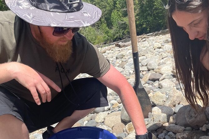 Kelowna Scenic Canyon Gold Panning Experience - What the 2.5 hours feel like