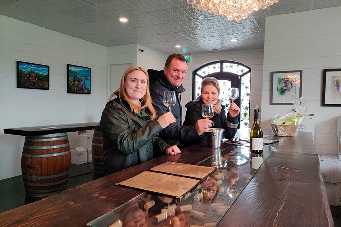 Kelowna Wine Tour by E-bike, Okanagan Valley Views and Lunch - Meadow Vista Honey Wines: the unusual final stop