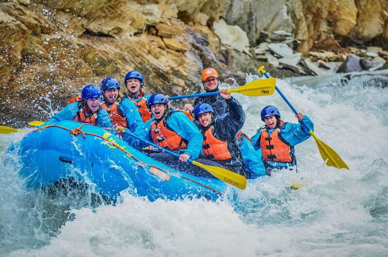 Kicking Horse River: Whitewater Rafting Experience - What the 20-kilometer route feels like