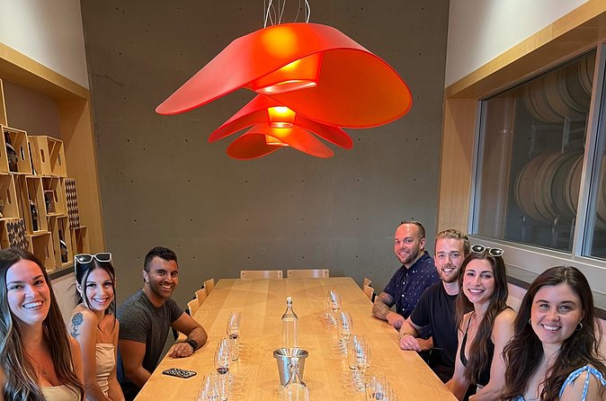 Lake Country Half Day Wine Tour - Why a nine-person van changes the day