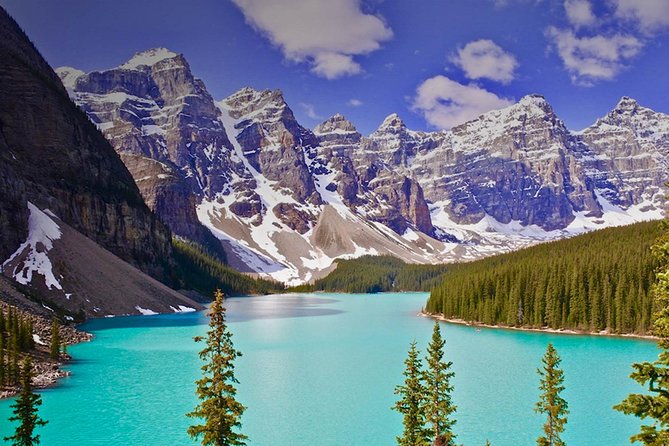 Lake Louise and Banff Day Trip - Why a private Calgary day trip can make sense