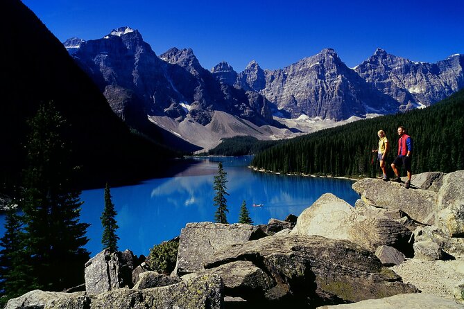 Lake Louise 、Moraine and Emerald Lake Tour from Calgary Banff - Weather, crowds, and changing plans