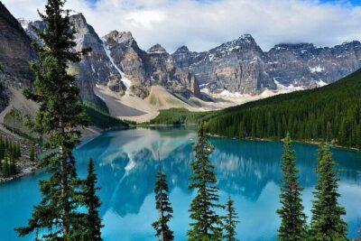Lake Louise Moraine Lake Day Trip from Banff Calgary Canmore