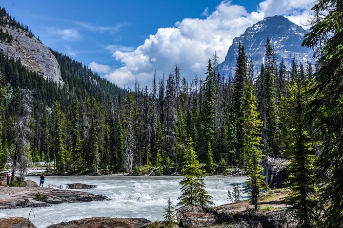 Lake Louise Moraine Lake Day Trip from Banff Calgary Canmore - Lake Louise Village is the practical lunch break