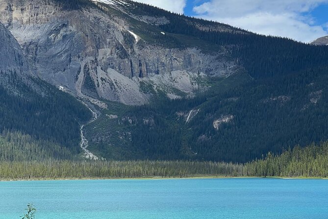 Lake Louise, Moraine Lake, Peyto Lake, Crowfoot, Johnston Canyon - The visitor centre is your lunch reset