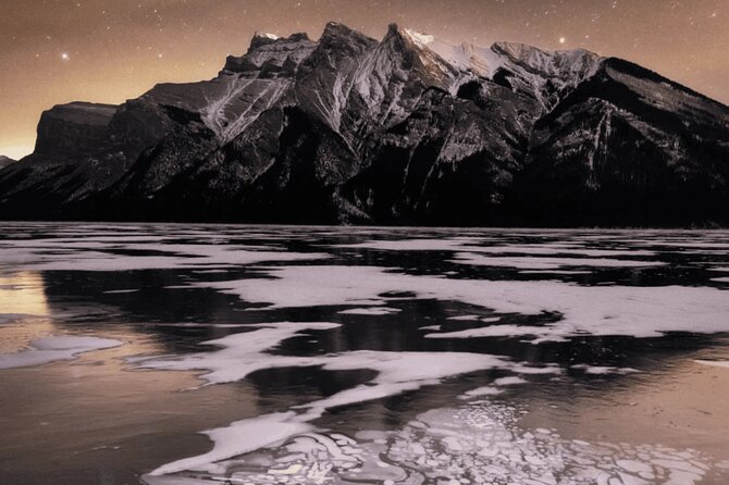 Lake Minnewanka, Peyto Lake, Bow Lake , Icefields - Lake Louise Village is a practical lunch break