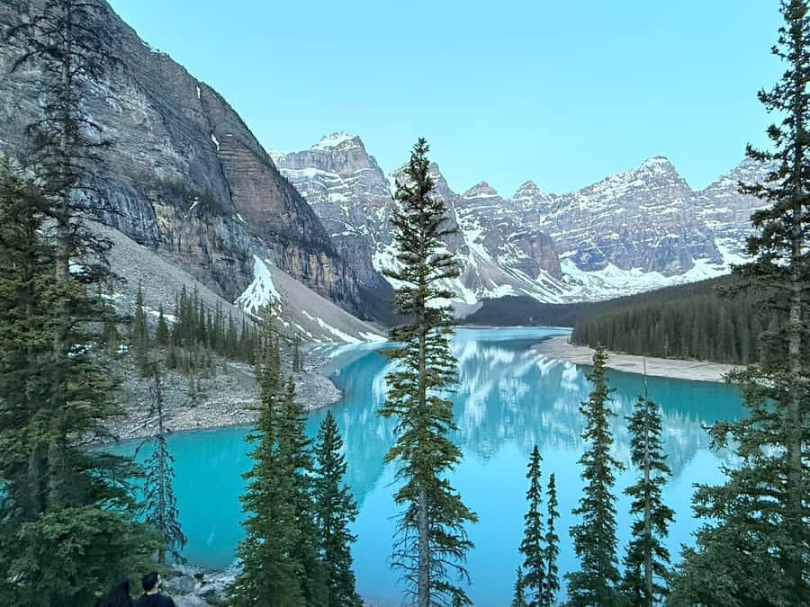 Lake Moraine Lake Louise Johnston Canyon Banff Town Day Tour - Key points at a glance