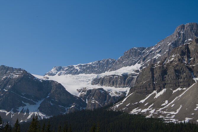 Lake View Tour-Lake Moraine, Louise, Emerald, Peyto, Vermillion - Emerald Lake crosses into British Columbia