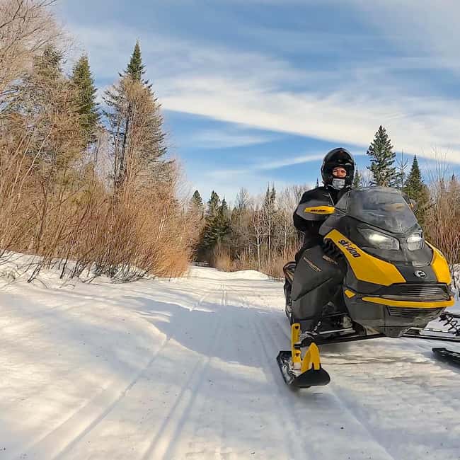 Laurentians: Snowmobile Guided Tour - Who should book this ride