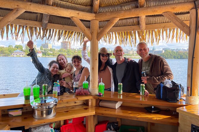 Lilo Floating Tiki Bar on the Ottawa River - Key details before you book