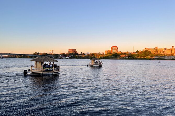 Lilo Floating Tiki Bar on the Ottawa River - Who will enjoy this most?