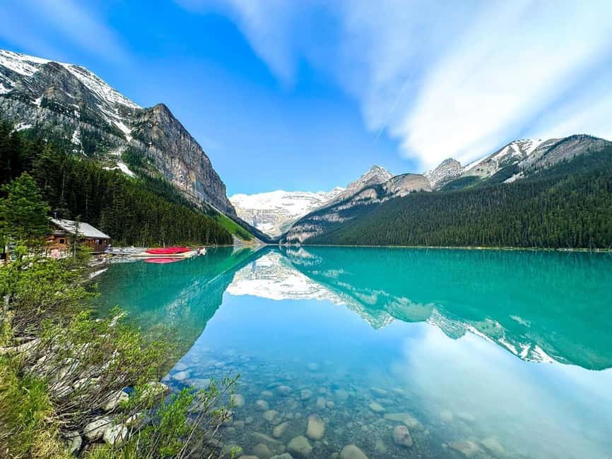 Louise Louise, Banff Gondola, Minnewanka & Emerald Lakes - Banff town provides a useful lunch and shopping break