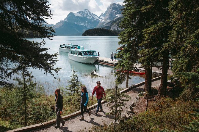 Maligne Lake Cruise - Weather, smoke, and what you may actually see