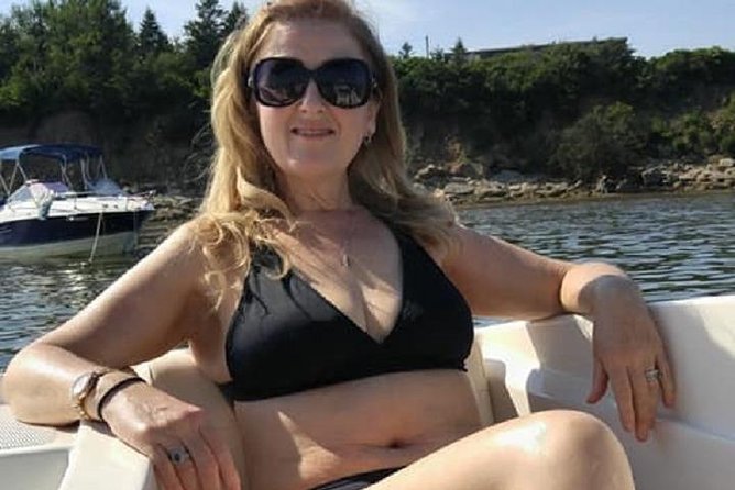 Meet The Seals Boat Tour - Travel by boat to a Secret Seal Cove - Who should book this outing