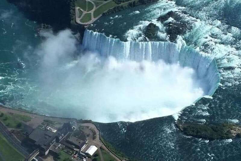 Mississauga: Niagara Falls Day Tours with Boat and Lunch - From Mississauga to the Niagara Parkway
