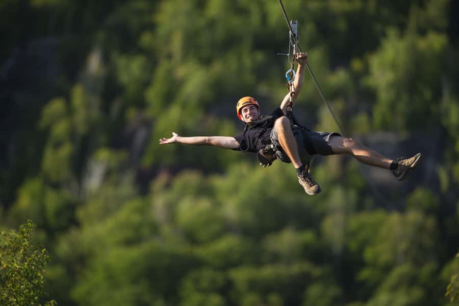 Mont-Catherine: Ziplines & Hike - The 45-minute climb through Mont-Catherine’s maple forest