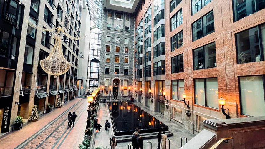 Montreal: 2-Hour Private Complete Hidden City Experience - Why Montreal’s RÉSO is worth seeing