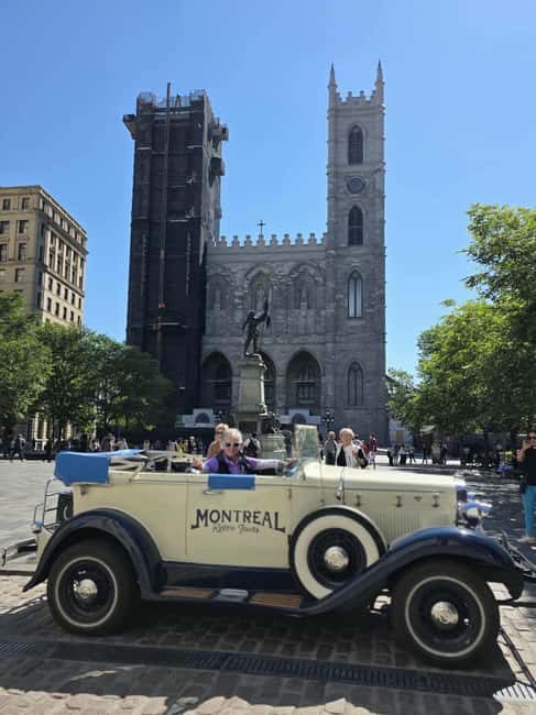 Montreal: An unforgettable guided tour in a vintage 1930s convertible car - A 1930s Convertible Is the Main Attraction