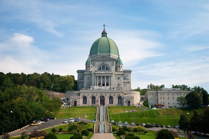 Montreal City Sightseeing Tour with Live Commentary - St. Joseph’s Oratory and a common expectation gap
