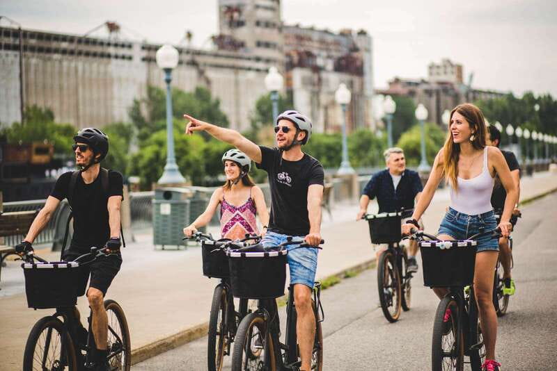 Montreal: Downtown and Old Montreal Highlights Bike Tour - From Place des Festivals to Habitat 67