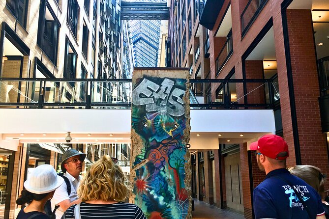 Montréal Downtown and Underground City Private Walking Tour - Starting at the Fairmont Queen Elizabeth near Dorchester Square