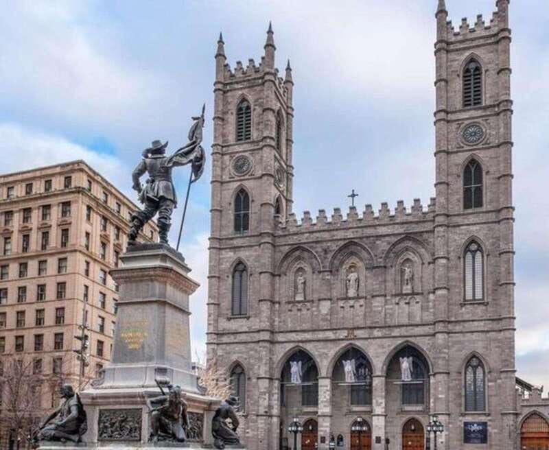 Montreal : Downtown & Underground Walking Tour with a Guide - Promenades Cathédrale reveals the indoor city