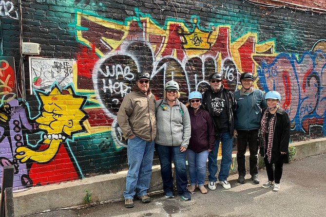 Montreal eBike Sightseeing Tour - The afternoon route, Westmount to the Lachine Canal