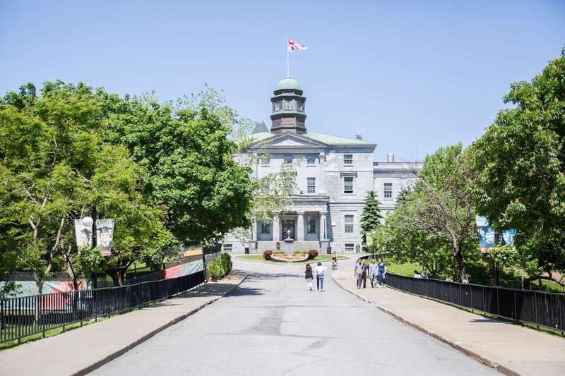 Montreal: Guided Bike Tour of City, Old Port & Plateau - Starting in Old Montreal on two wheels
