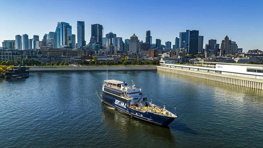 Montréal: Guided Sightseeing River Cruise - Île Sainte-Hélène, La Ronde, and Jacques Cartier Bridge