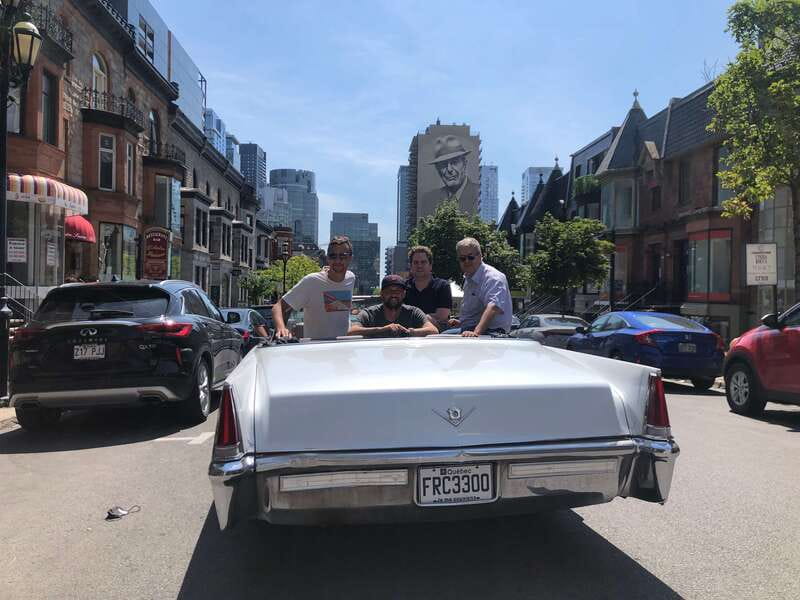 Montréal: Guided Tour in Vintage Convertible Cadillac - Food, drinks, and evening plans