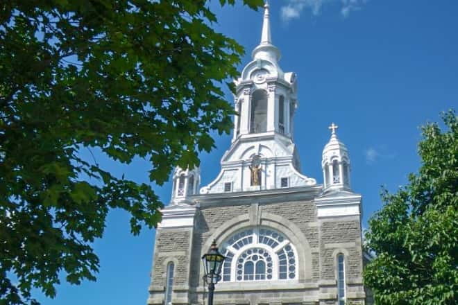 Montreal: Laurentian Mountains Day Trip - Timing, comfort, and small hassles
