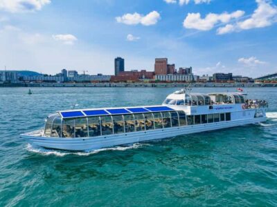 Le Bateau-Mouche St. Lawrence Sightseeing Cruise