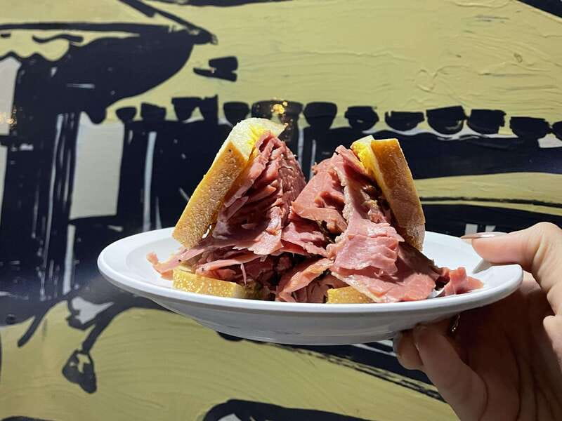 Montréal: Mile End Foodie Tour with Tasting - What the tasting route can include
