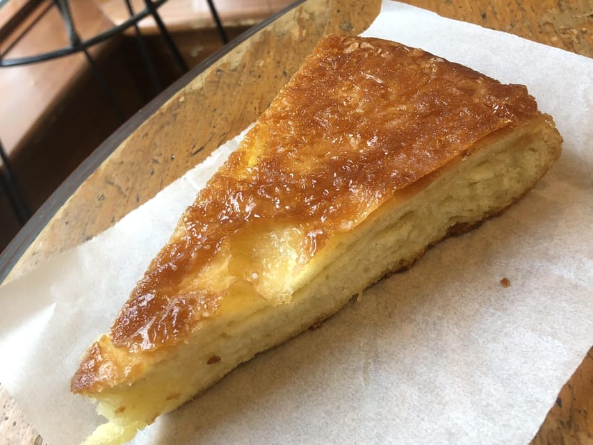 Montréal: Mile End Foodie Tour with Tasting - The real value of $79