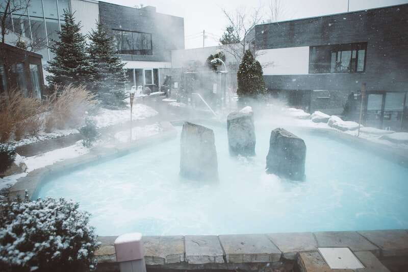 Montreal: Nordic Spa Thermal Experience - Fireplaces, rest rooms, and the value of doing less