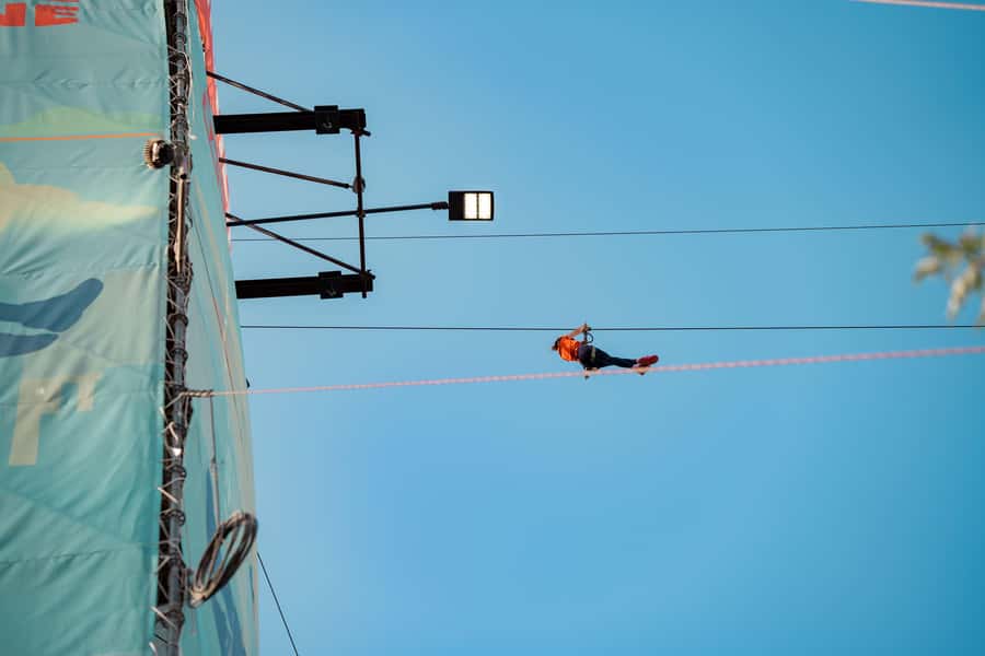 Montreal Old Port: Urban Zipline Ticket - Check-in at the 100-foot tower