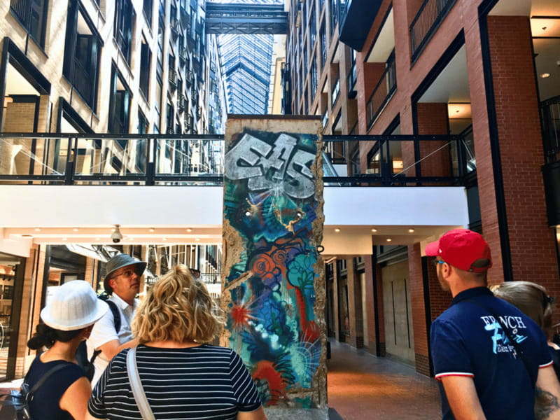 Montréal: Old Town Small Group Guided Walking Tour - A few things to know before you go